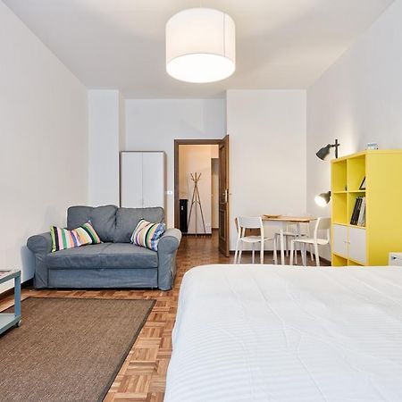 Porta Nuova Shiny Studio Flat Turin Extérieur photo